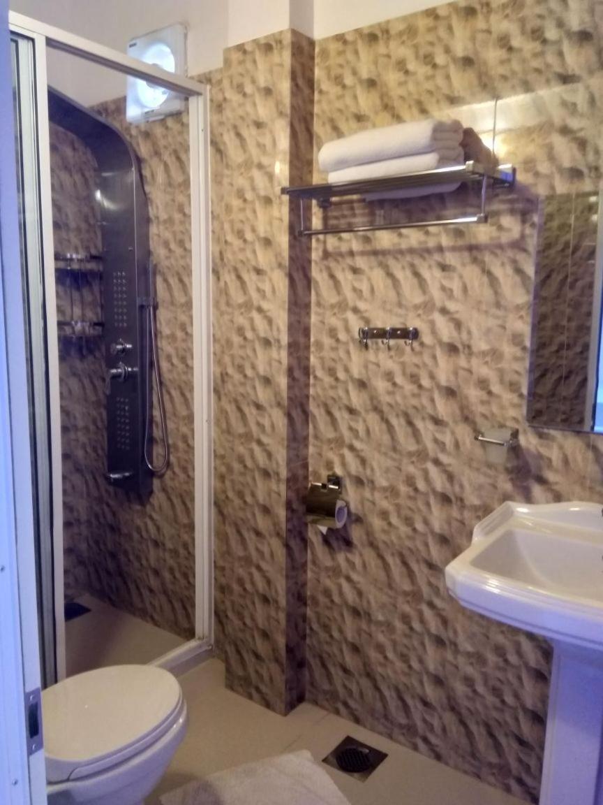קנדי Grand Orchid Residence מראה חיצוני תמונה